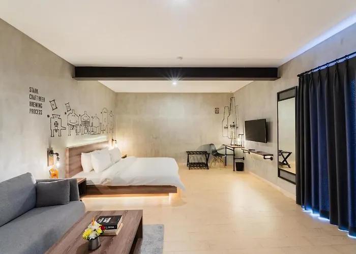 The New Boutique Hotel